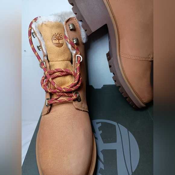 🩷 Timberland Women's Waterproof Mid Hiker Size 8M - Picture 3 of 10